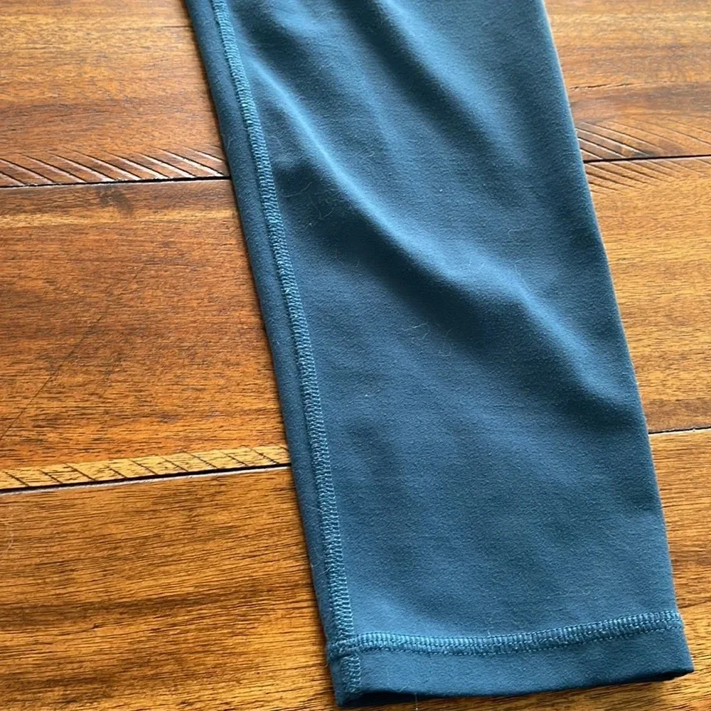 prAna Momento Capri Leggings Women's Size XL Leggings Patrol Blue Athletic - Picture 9 of 10